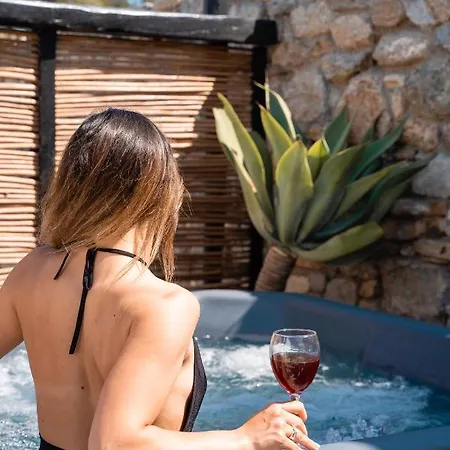 Mykonos Heaven - Sea View & Outdoor Hot Tub Villa *